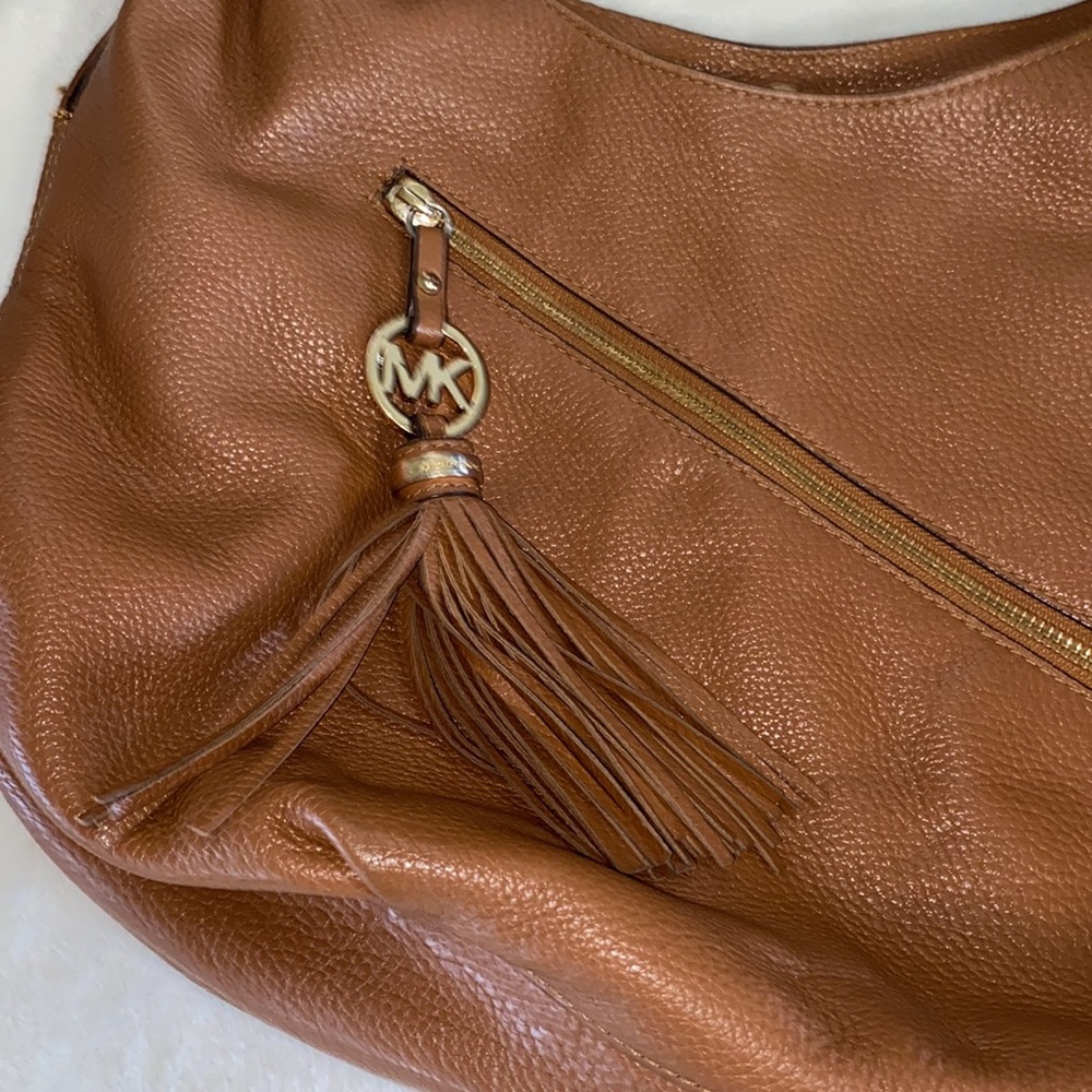 Michael Kors Brown Large Leather Shoulder Bag - Picture 2 of 10